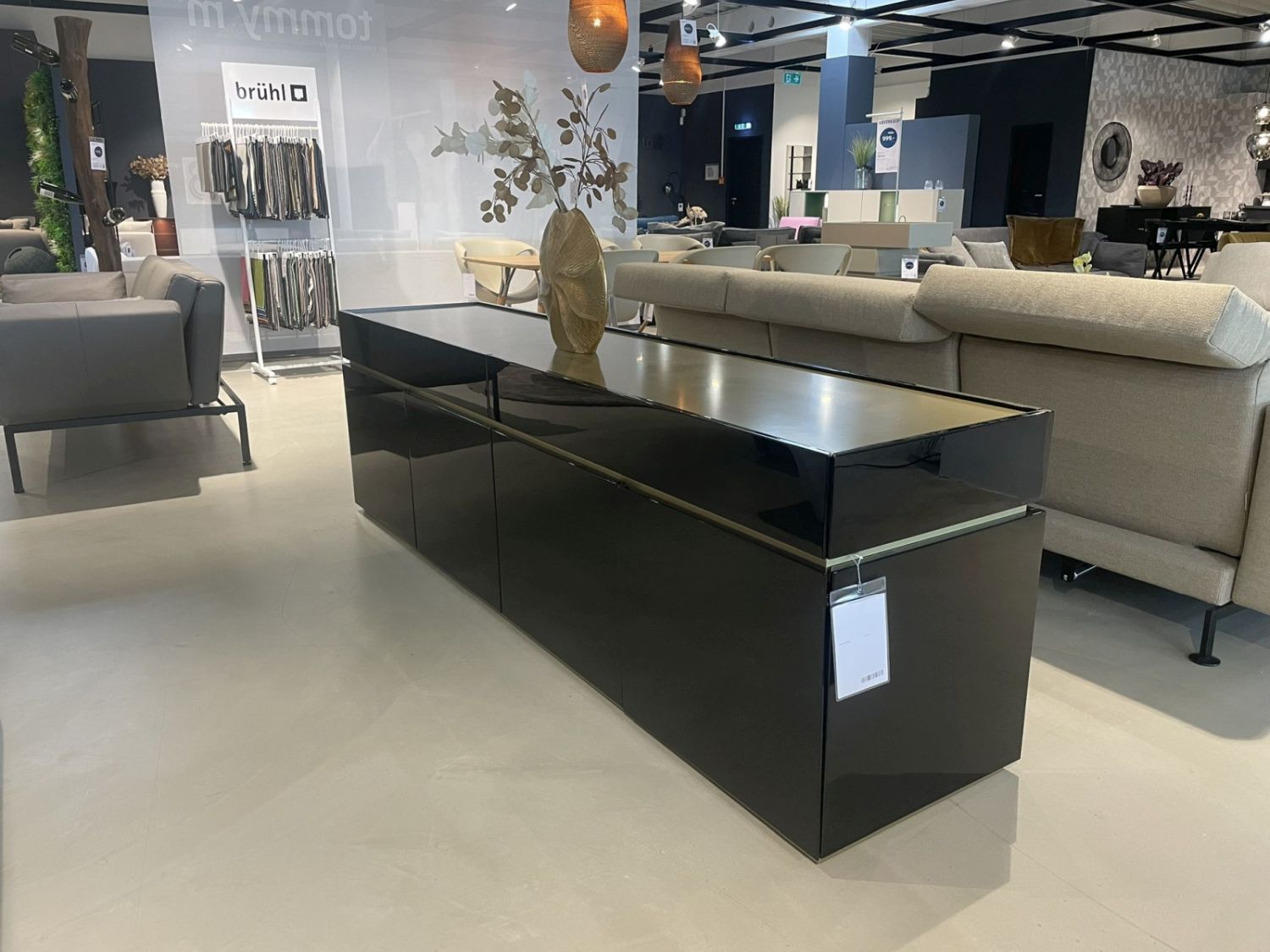 Sideboard
