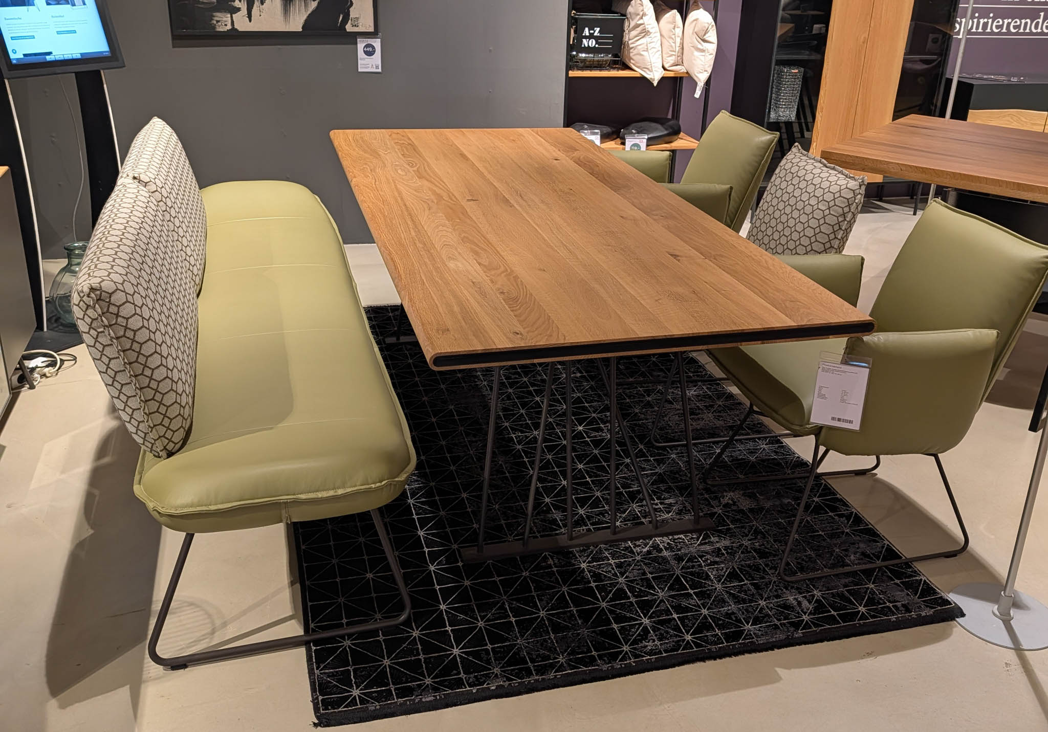 Wimmer Esstisch LINJA L70 - Essgruppe aus Massivholz, Bank, Stühle und Tisch - AUSSTELLUNGSSTÜCK