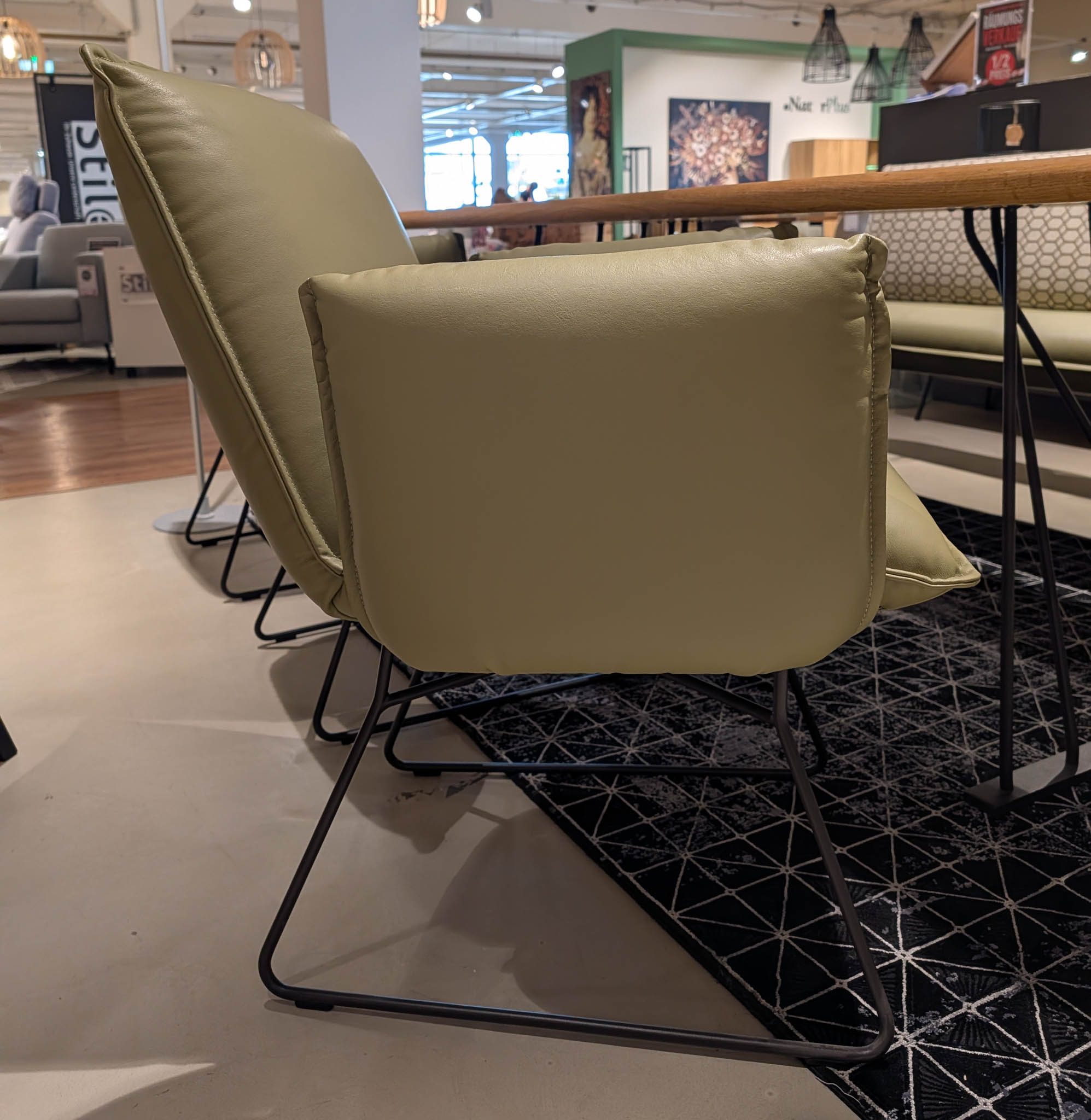 Wimmer Esstisch LINJA L70 - Essgruppe aus Massivholz, Bank, Stühle und Tisch - AUSSTELLUNGSSTÜCK